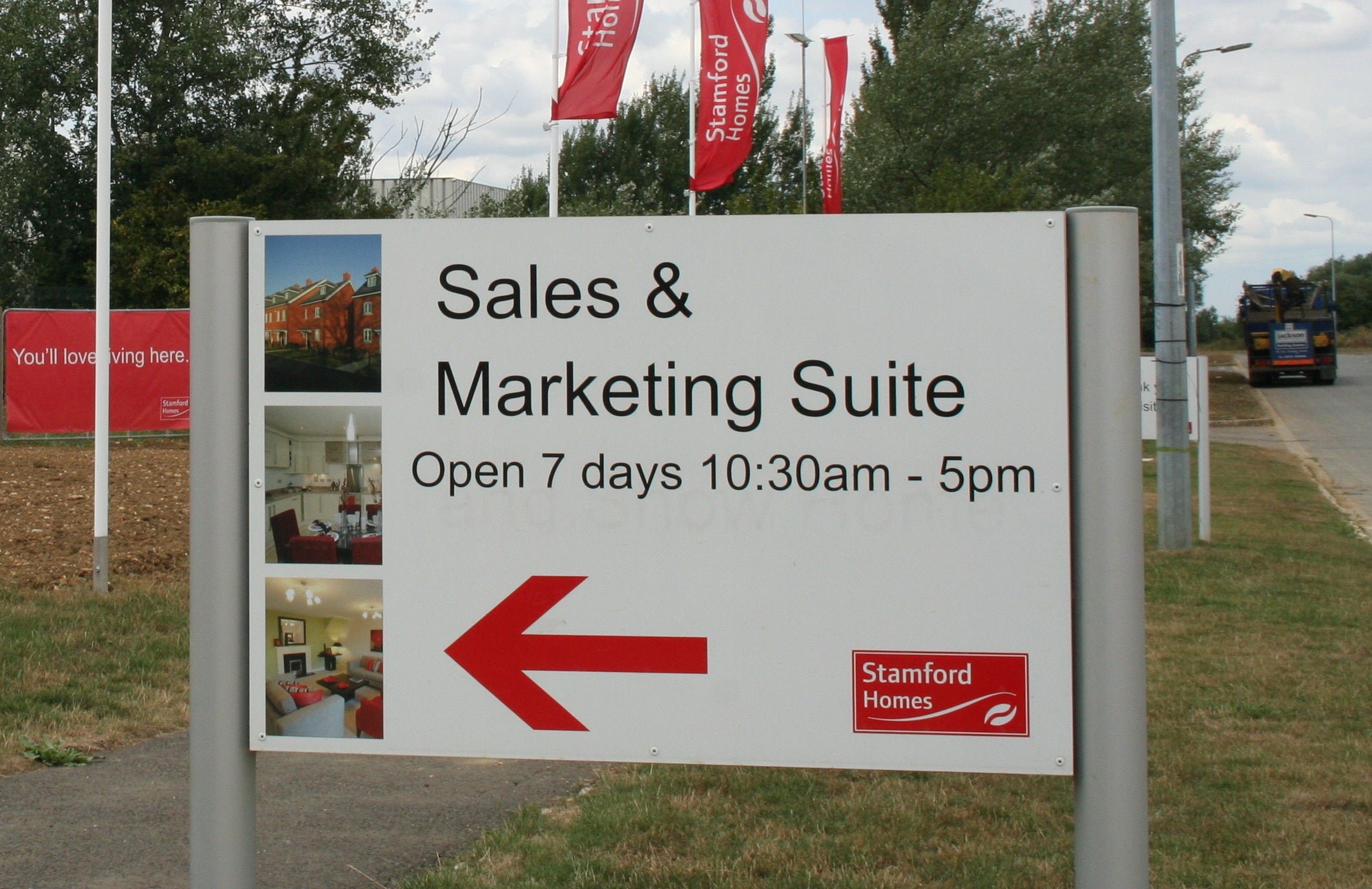 Professional Corrugated Plastic Event Signs - Customizable, Double-Sided, Available in 4mm and 10mm Sizes